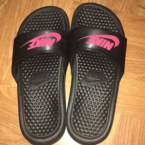 Nike slides